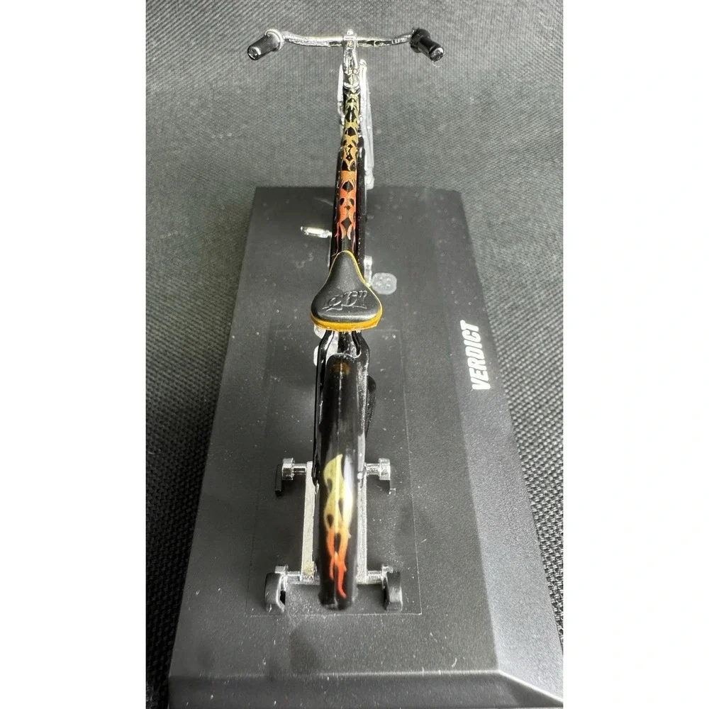 Pedal Scrapers Diecast Bicycle Model Named Verdict 3
